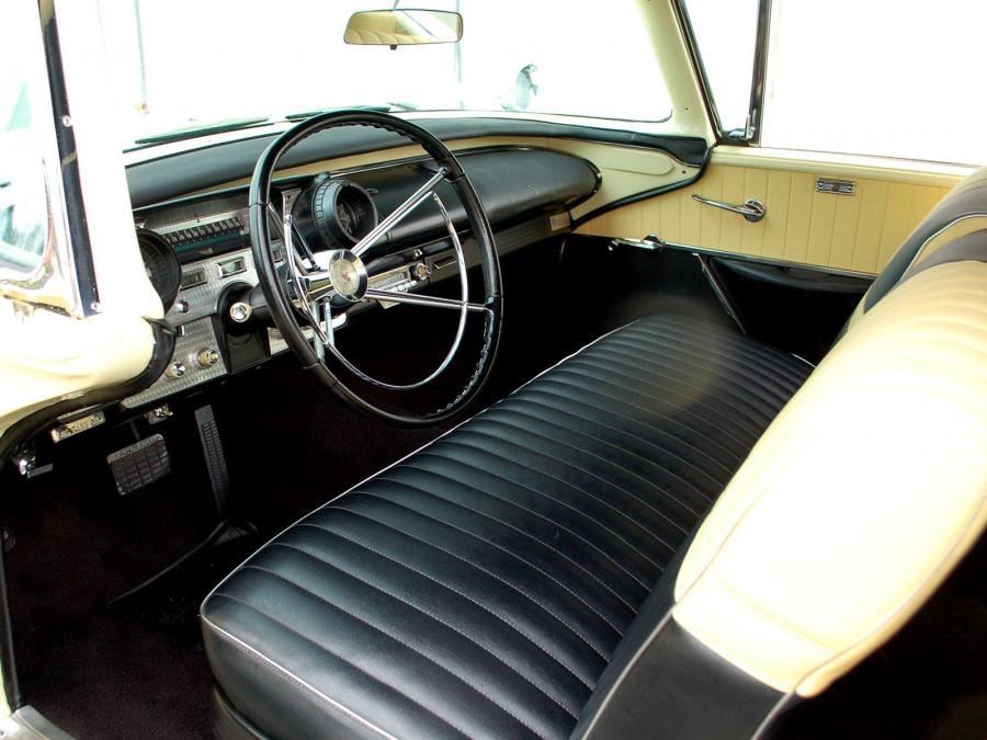  Mercury Turnpike Cruiser Convertible Indy 500 Pace Car 1957 года  (фото 9 из 13)